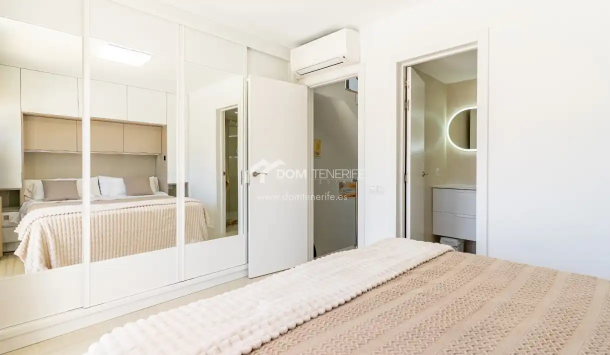 Habitación de Casa o chalet en venta en Arona con Aire acondicionado, Terraza y Trastero