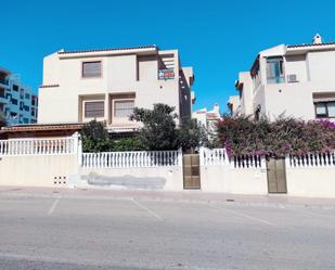 Exterior view of Single-family semi-detached for sale in Guardamar del Segura  with Terrace and Balcony