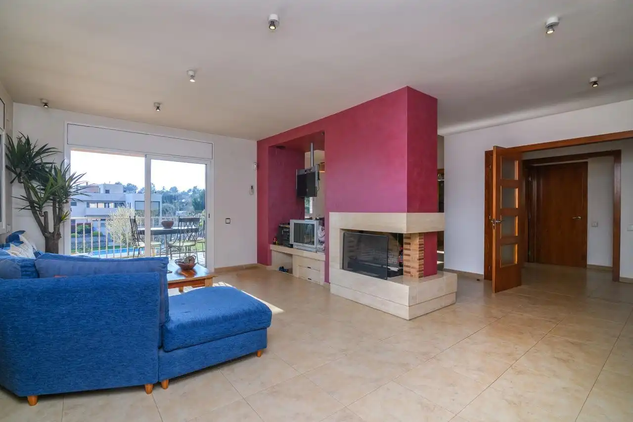 Living room of Houses for sale in Sabadell  with Air Conditioner, Heating and Terrace