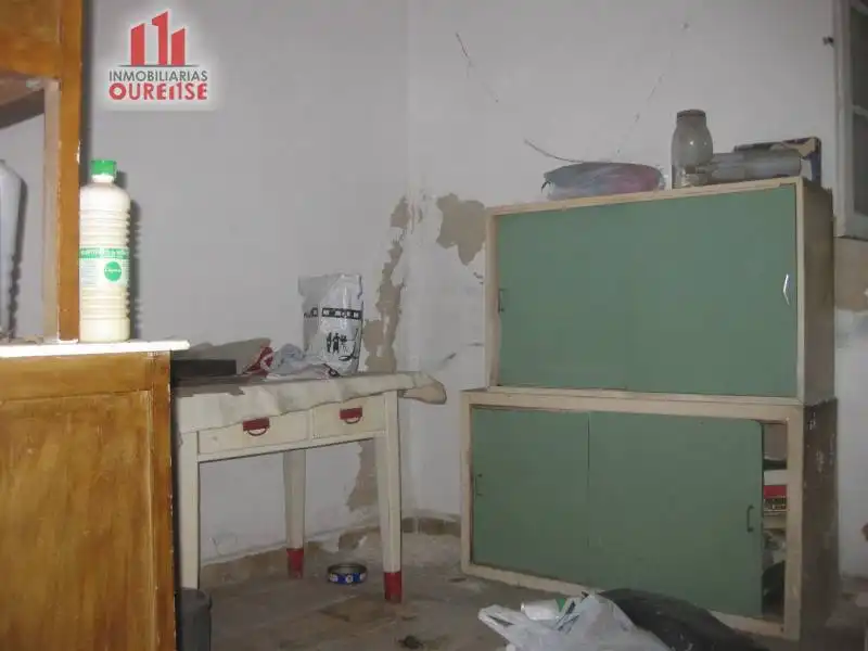 Kitchen of Houses for sale in Ourense Capital   with Storage room