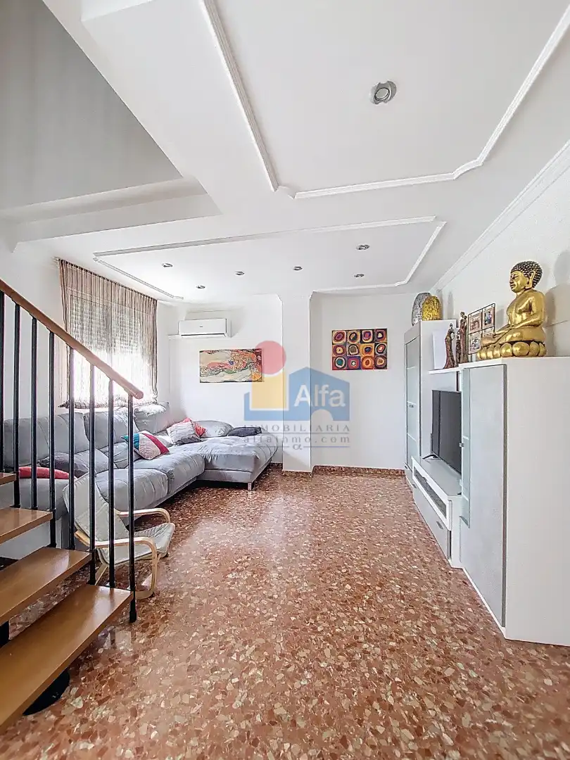 Wohnzimmer von Maisonette zum Verkauf in Silla mit Klimaanlage, Terrasse und Abstellraum