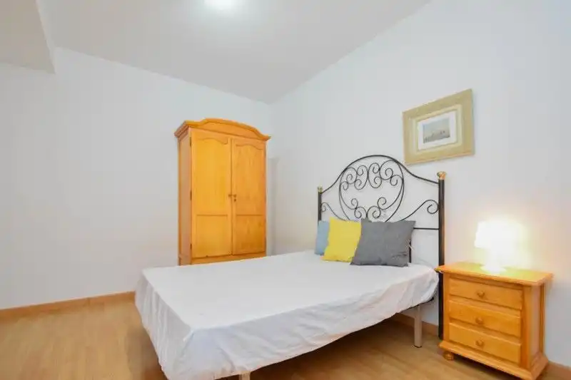 Habitación de Piso en venta en Atarfe con Aire acondicionado