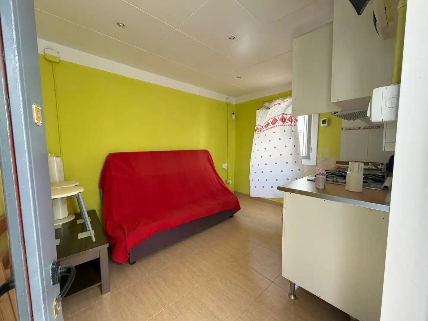 Dormitori de Casa o xalet en venda en L'Hospitalet de Llobregat amb Terrassa