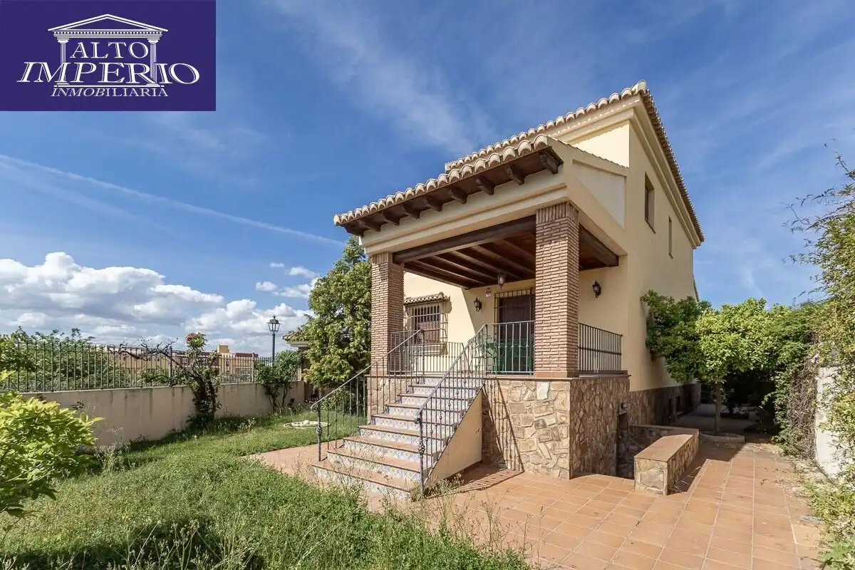 Casa con giardino in vendita a Calle MARIANA PINEDA, imagen 2