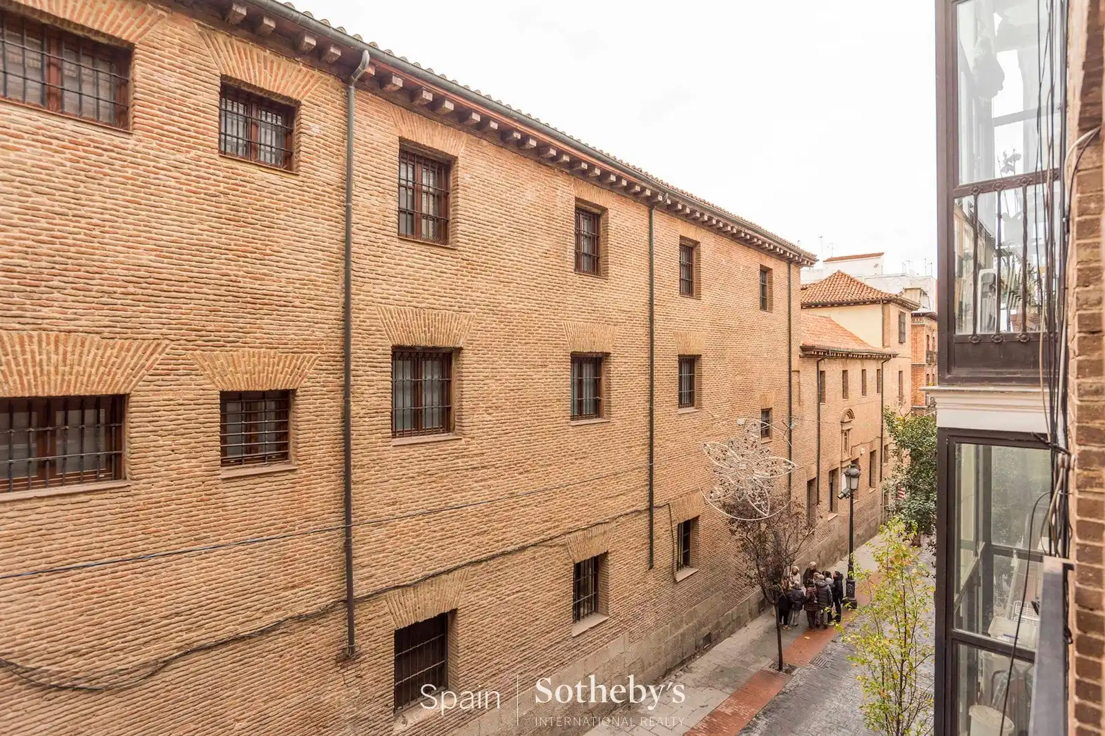 Exterior view of Apartments for sale in Madrid  with Air Conditioner