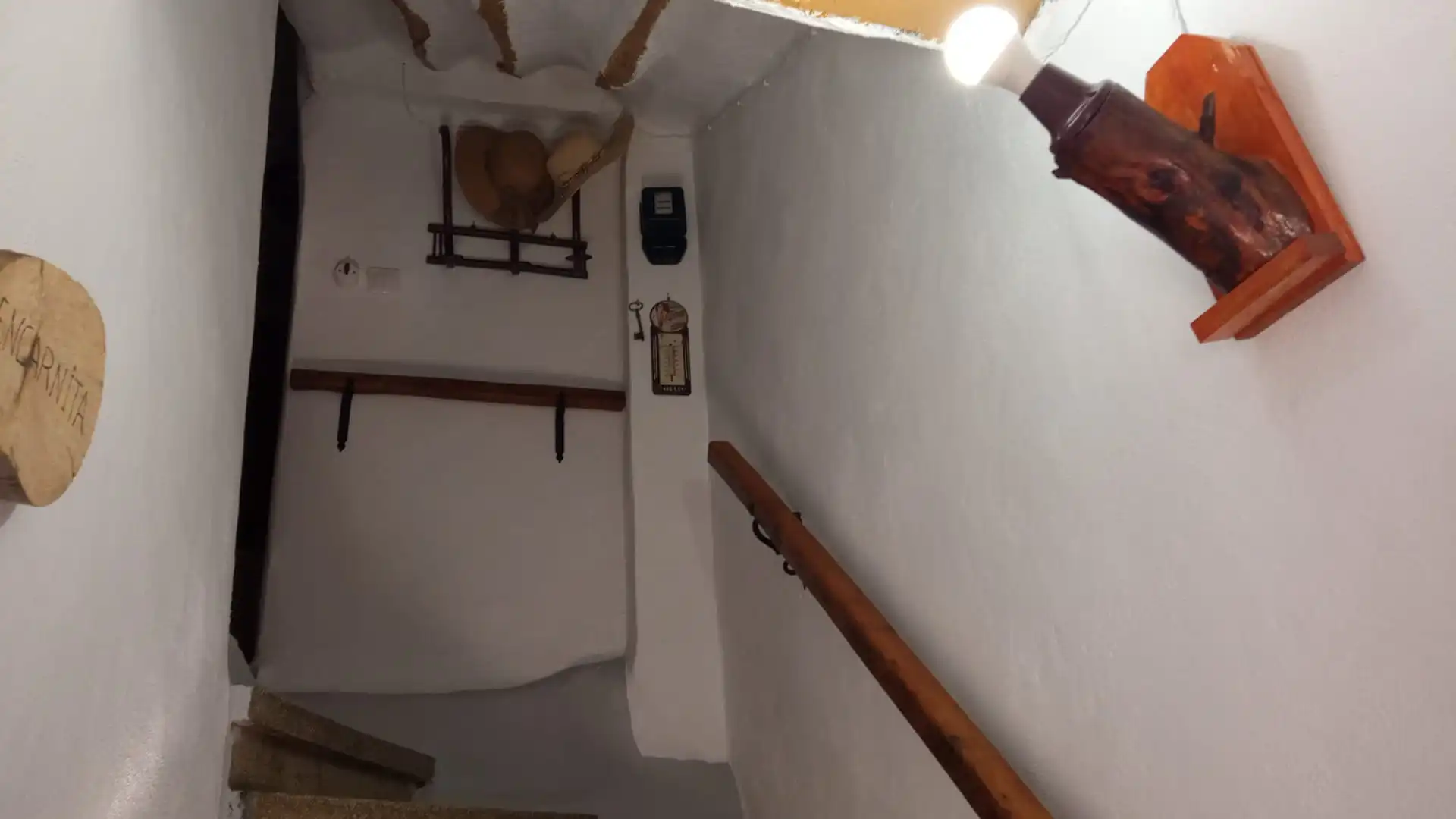 Casa adosada de alquiler en Calle Virgen del Pilar, 43, Lanjarón