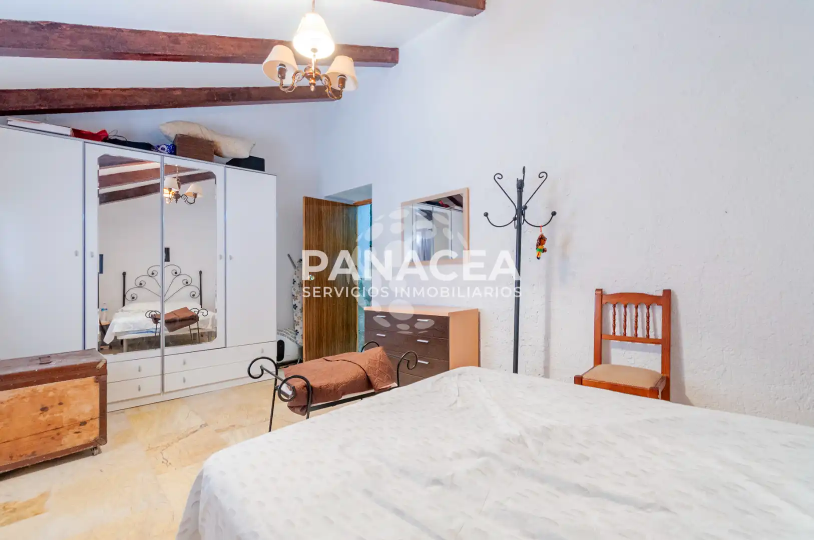Haus oder Chalet zum Verkauf in Chercos mit Privatgarten, Möbliert und Ofen