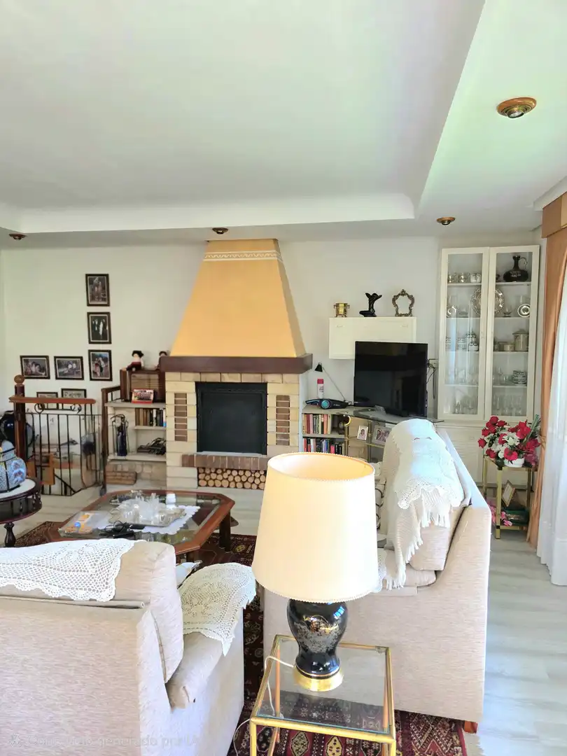 Sala d'estar de Casa o xalet en venda en Pomar de Valdivia amb Calefacció, Jardí privat i Terrassa