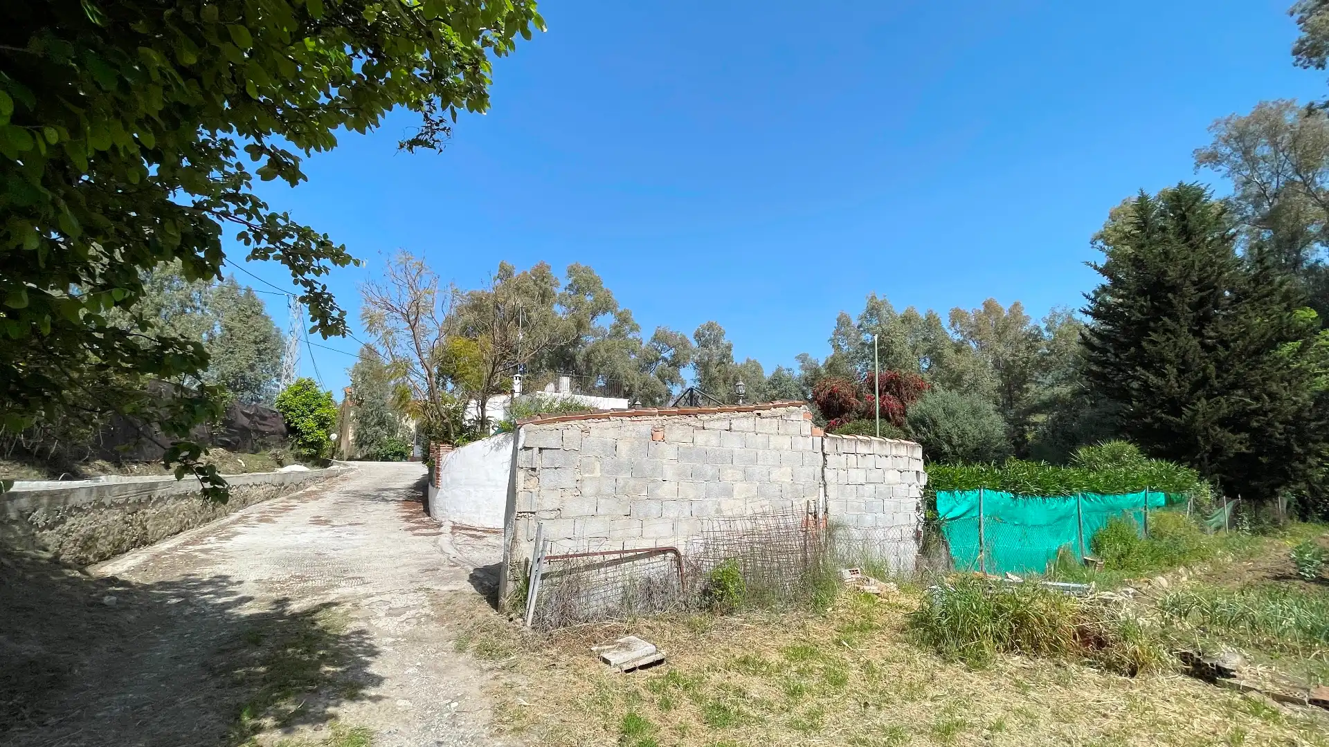 Houses for sale in Guaro