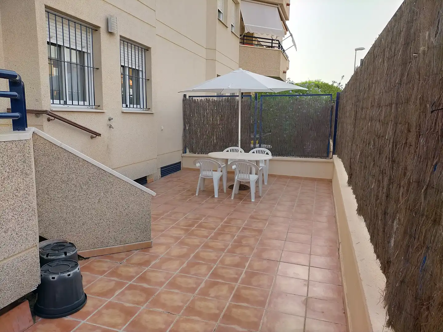 Flat for rent in Calle Rosa de los Vientos, El Pino - Bajo de Guía