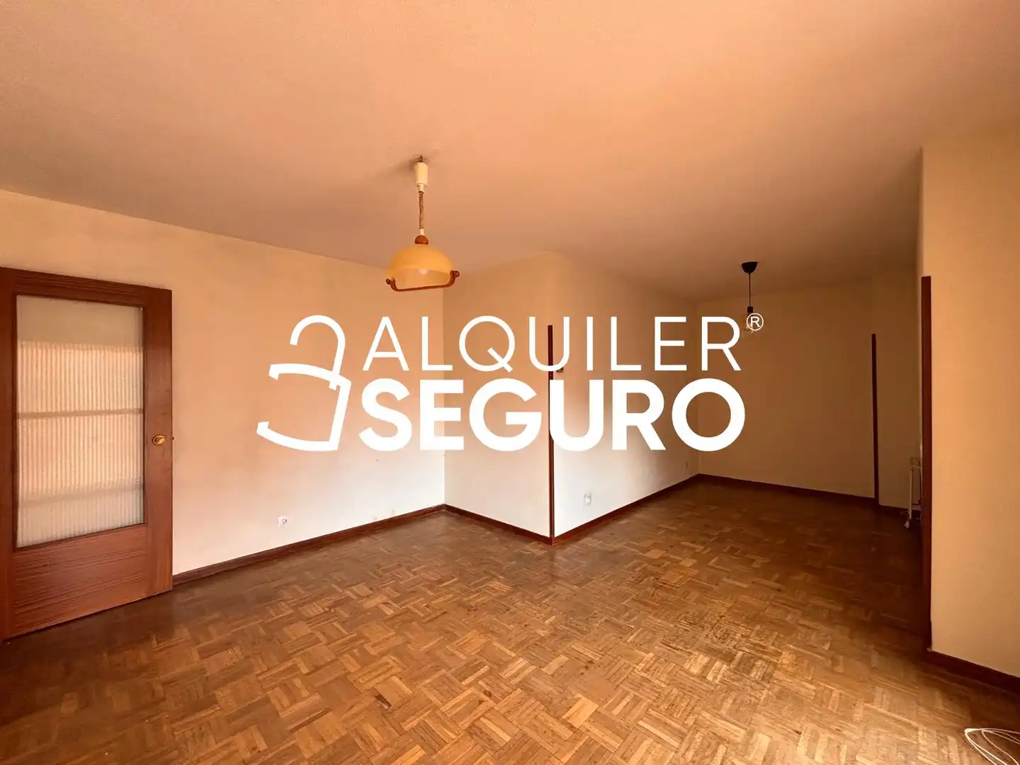 Sala de estar de Piso de alquiler en Madrid con Calefacción