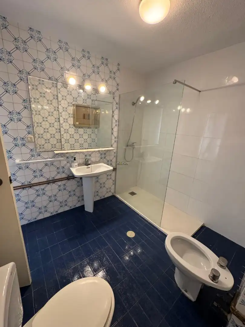 Baño de Piso en venta en Murcia con Parquet, Trastero y Horno