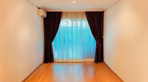 Foto 2 de Piso en venta en Castell de Solterra, Montilivi, Girona Capital