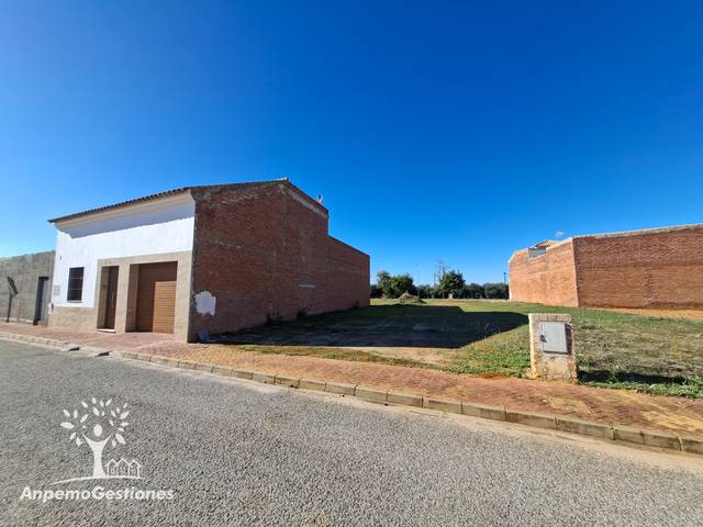 Terreno residencial en Venta en Calle Cádiz, 12 en Cañada Rosal