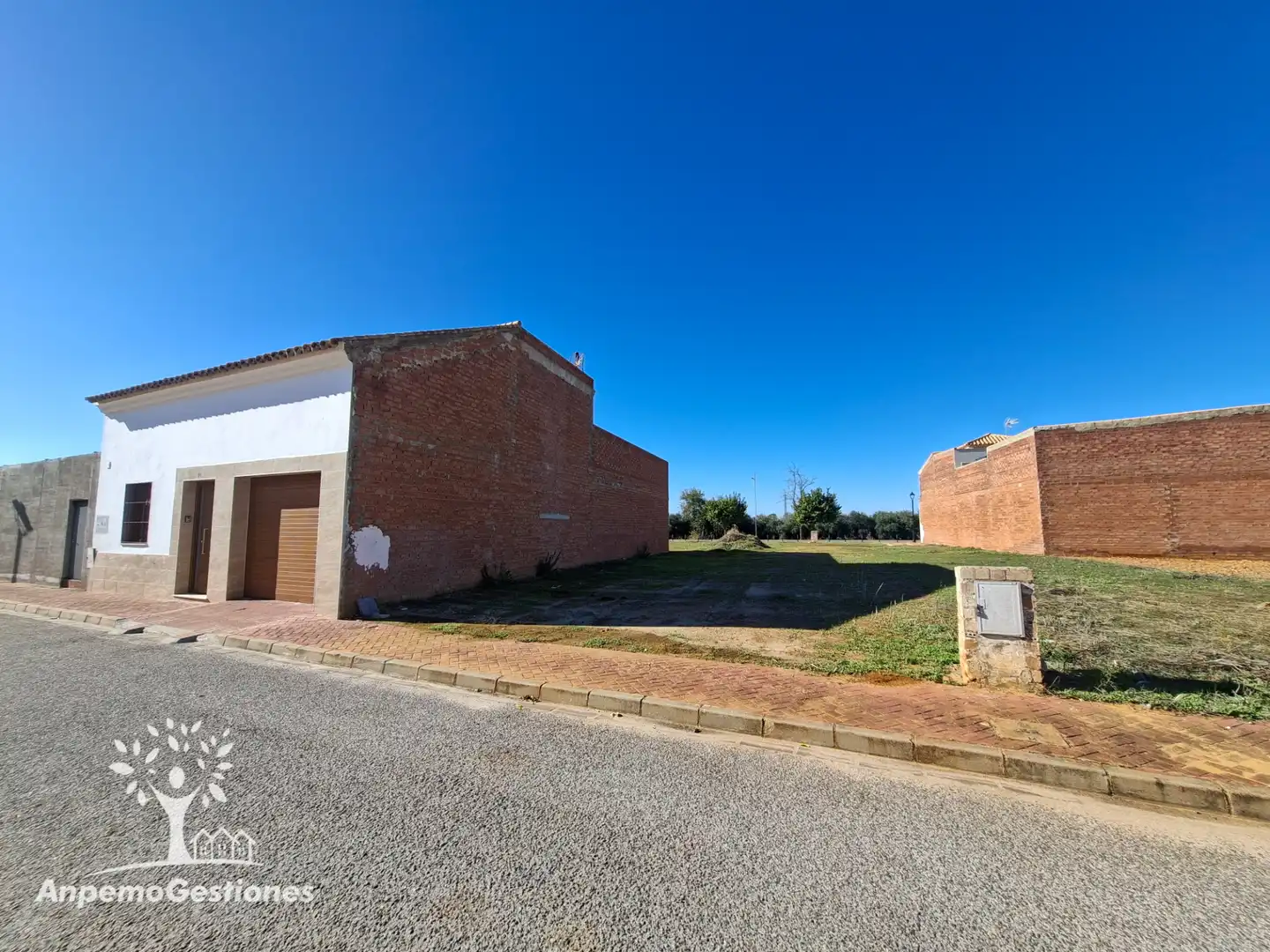 Residential land for sale in Calle Cádiz 12