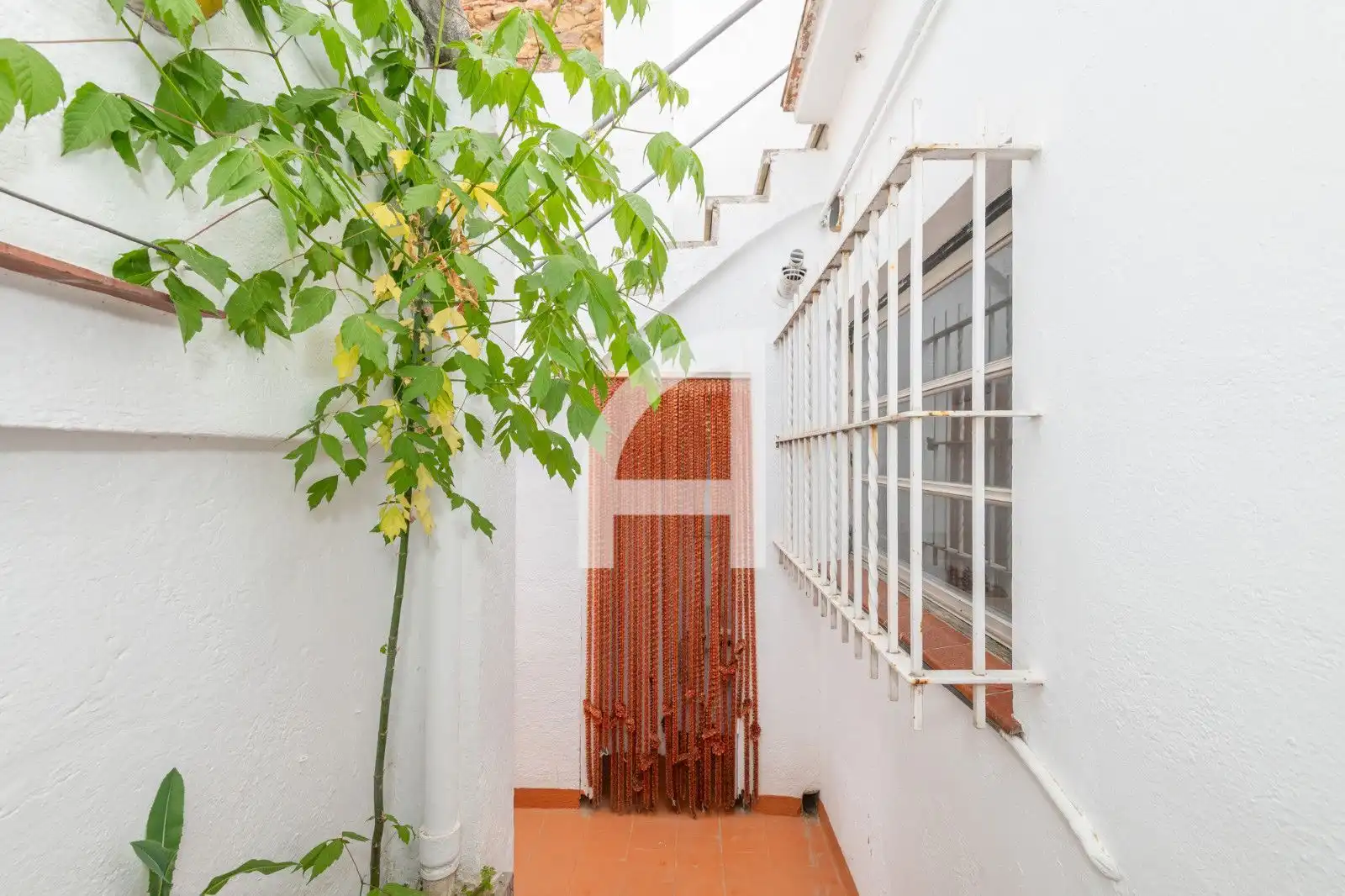 Terrasse von Einfamilien-Reihenhaus zum Verkauf in La Bisbal d'Empordà mit Terrasse