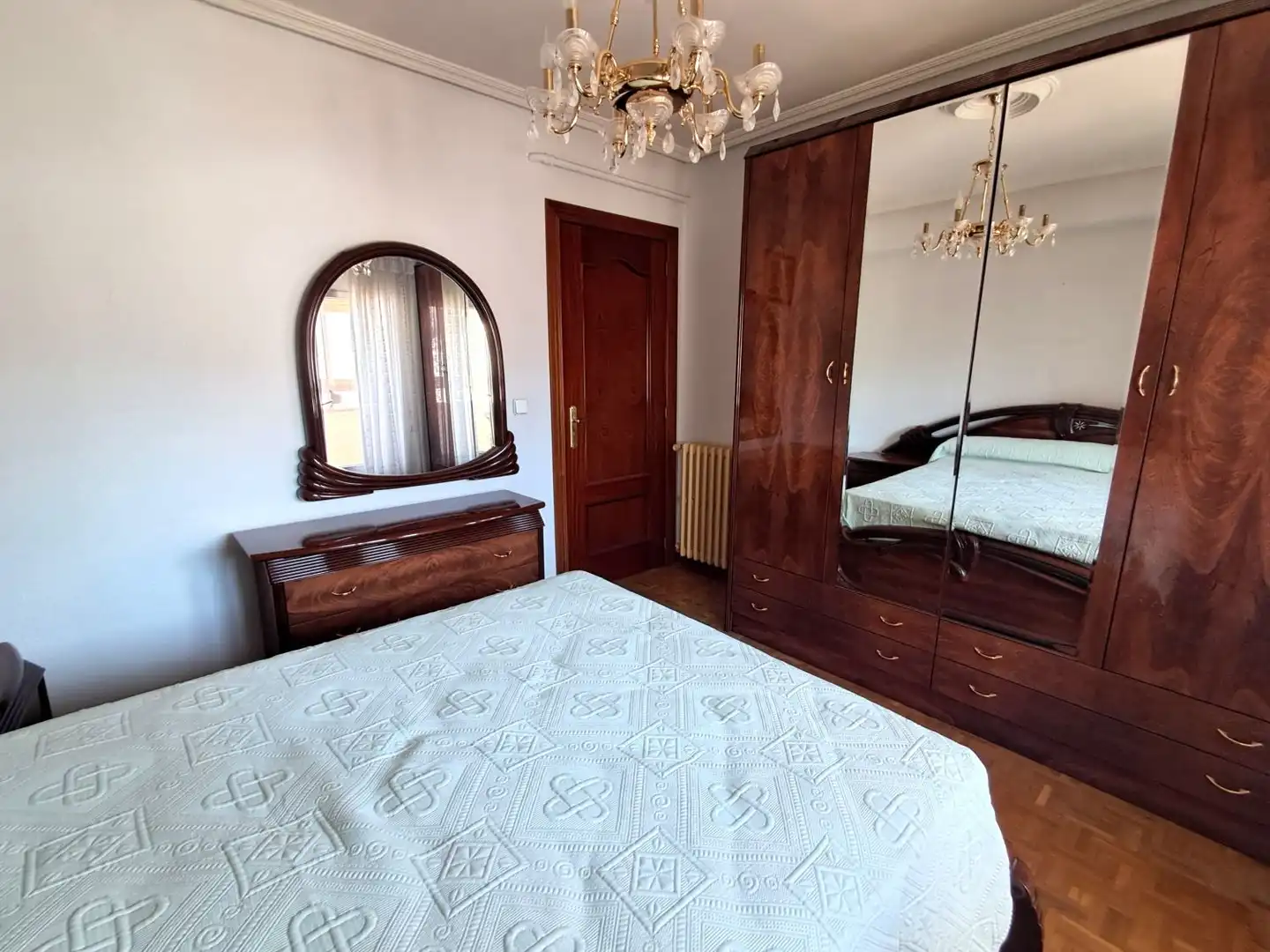 Habitación de Piso en venta en Valladolid con Calefacción, Parquet y Terraza