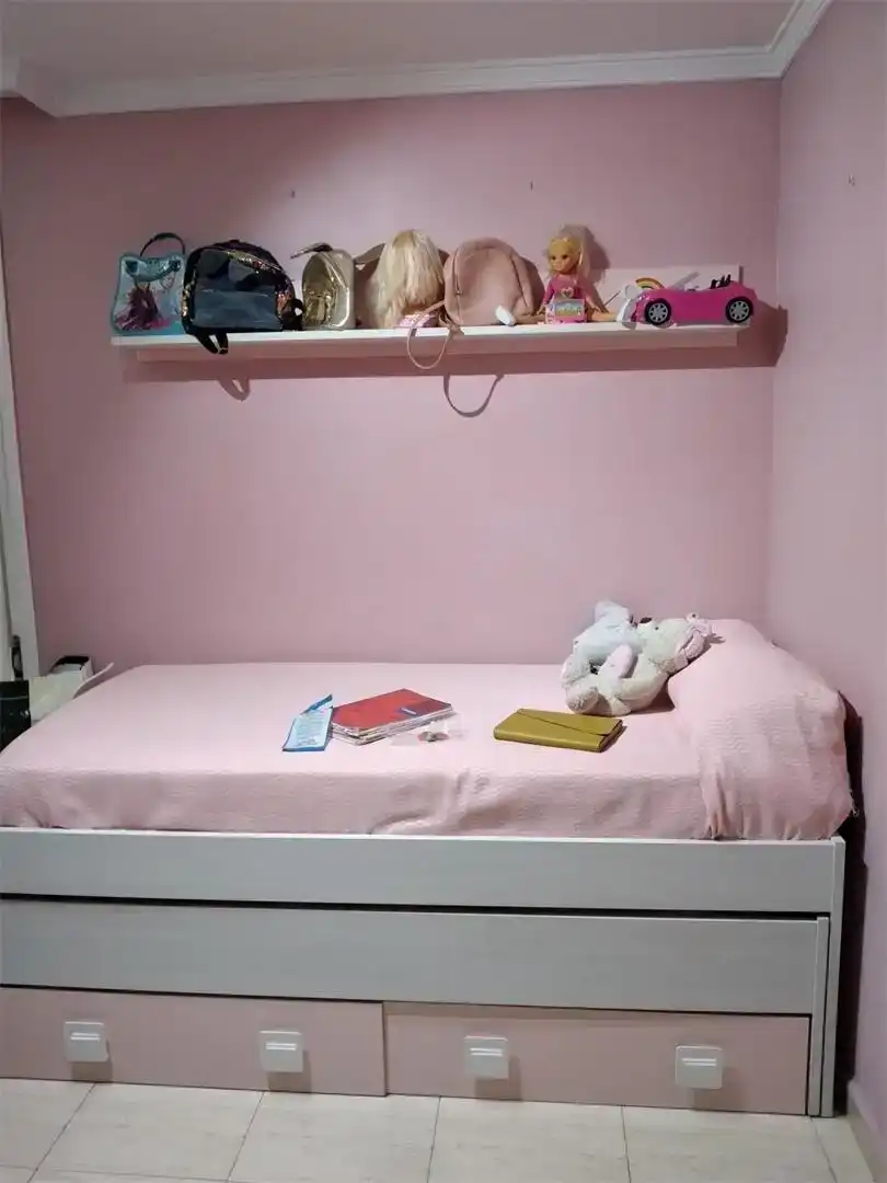 Habitación de Piso en venta en Melilla con Aire acondicionado, Microondas y Balcón