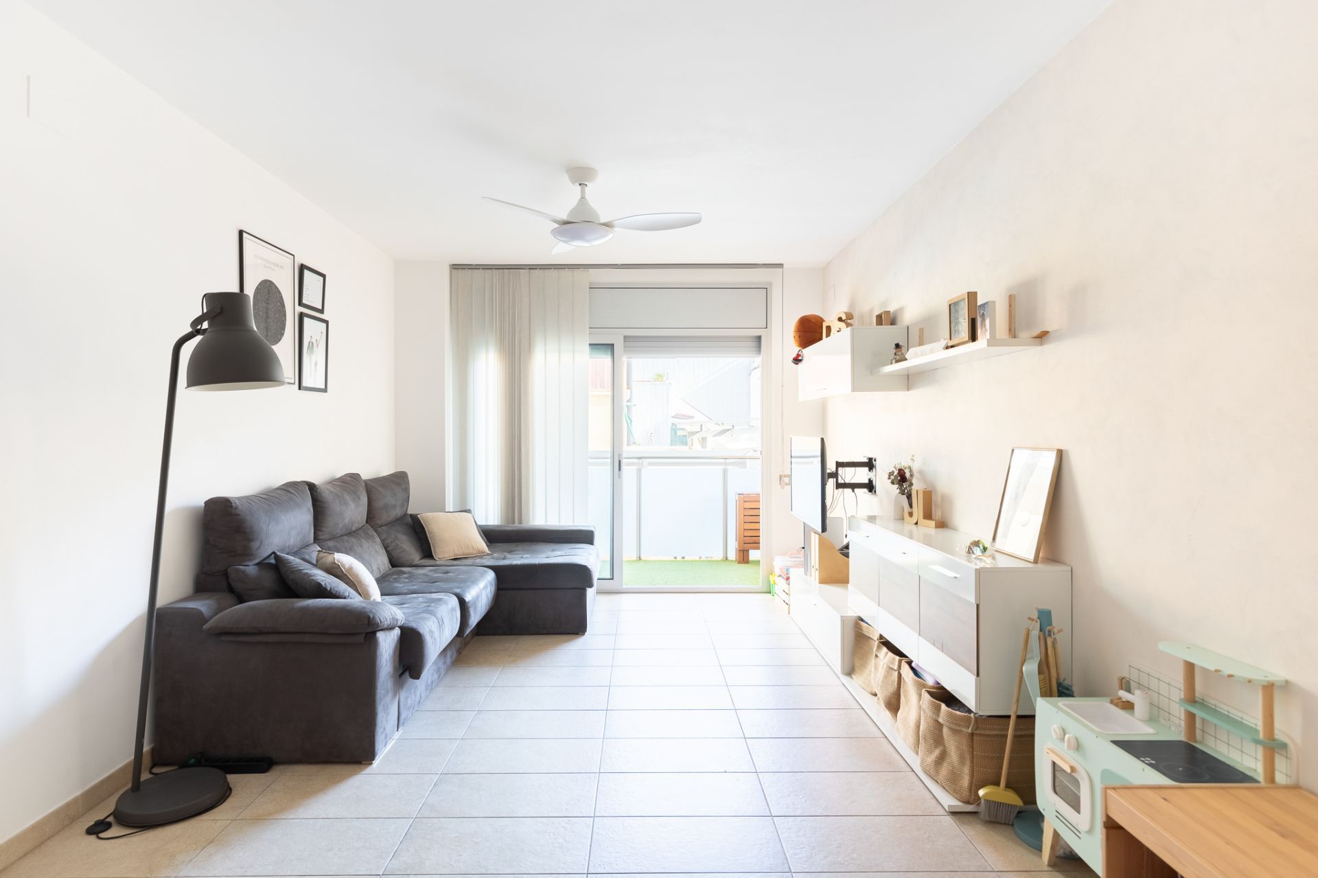Living room of Flat for sale in Badalona  with Air Conditioner and Heating