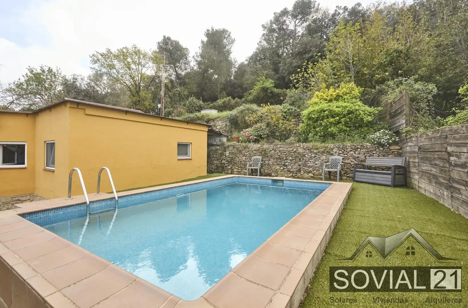 Piscina de Casa o chalet en venta en Barcelona con Calefacción, Jardín privado y Terraza