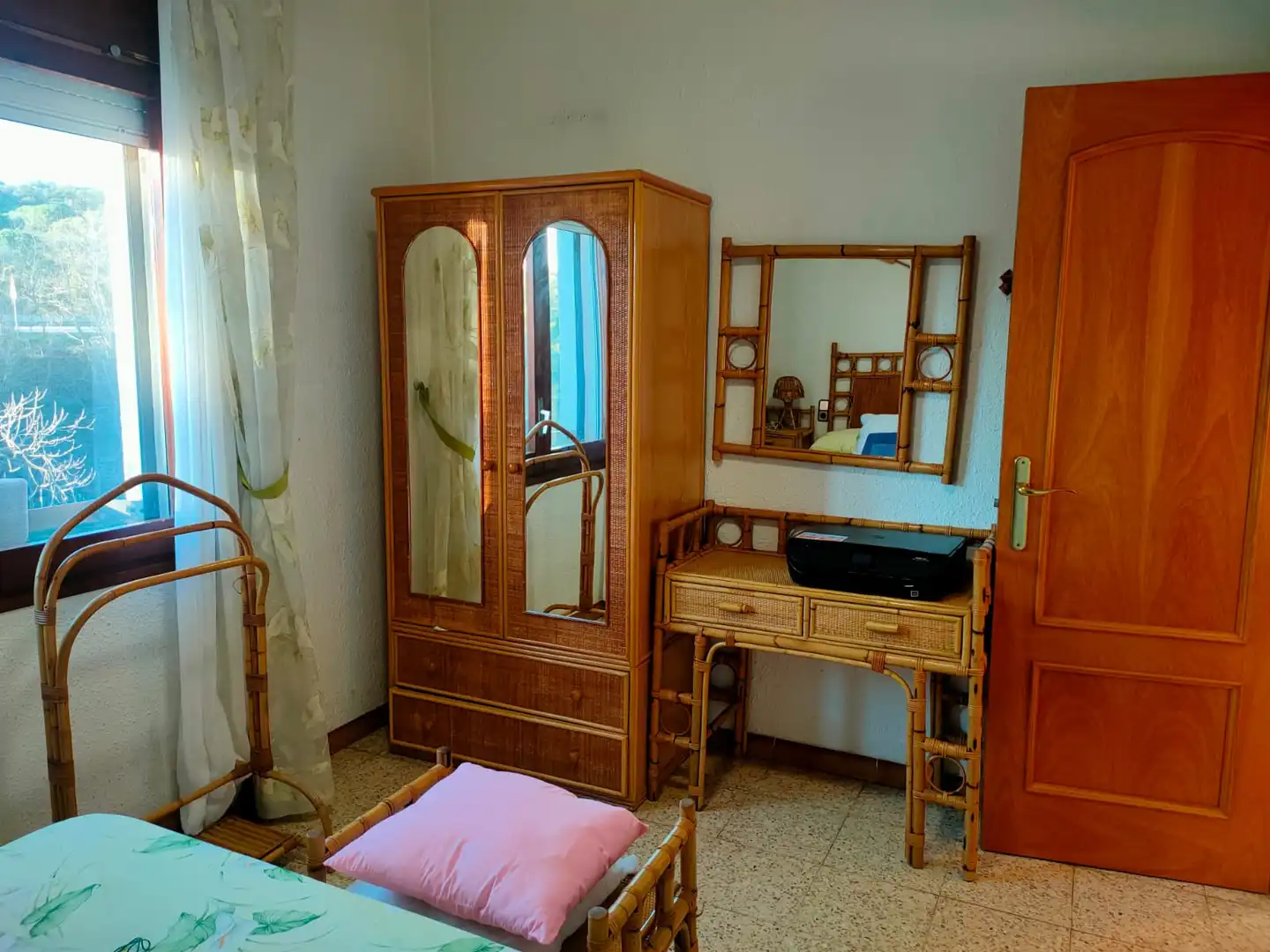 Habitación de Casa adosada en venta en Maçanet de la Selva con Aire acondicionado, Calefacción y Jardín privado