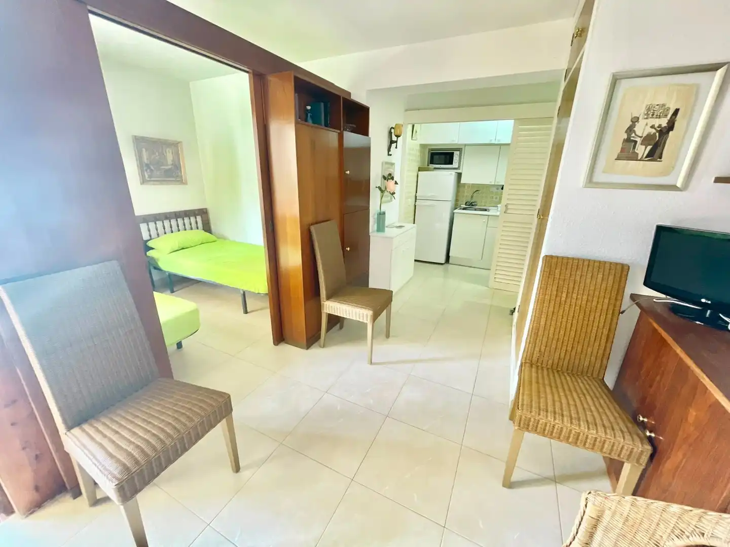 Estudio de alquiler en Orihuela con Aire acondicionado, Amueblado y Lavadora