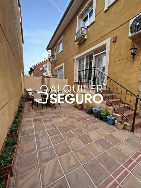 Terrassa de Casa o xalet de lloguer en Torrejón de Ardoz amb Aire condicionat, Calefacció i Terrassa
