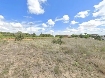 Terreny residencial en venda a Avinguda Països Catalans