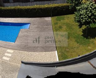 Piscina de Apartament en venda en Nigrán amb Calefacció, Parquet i Traster
