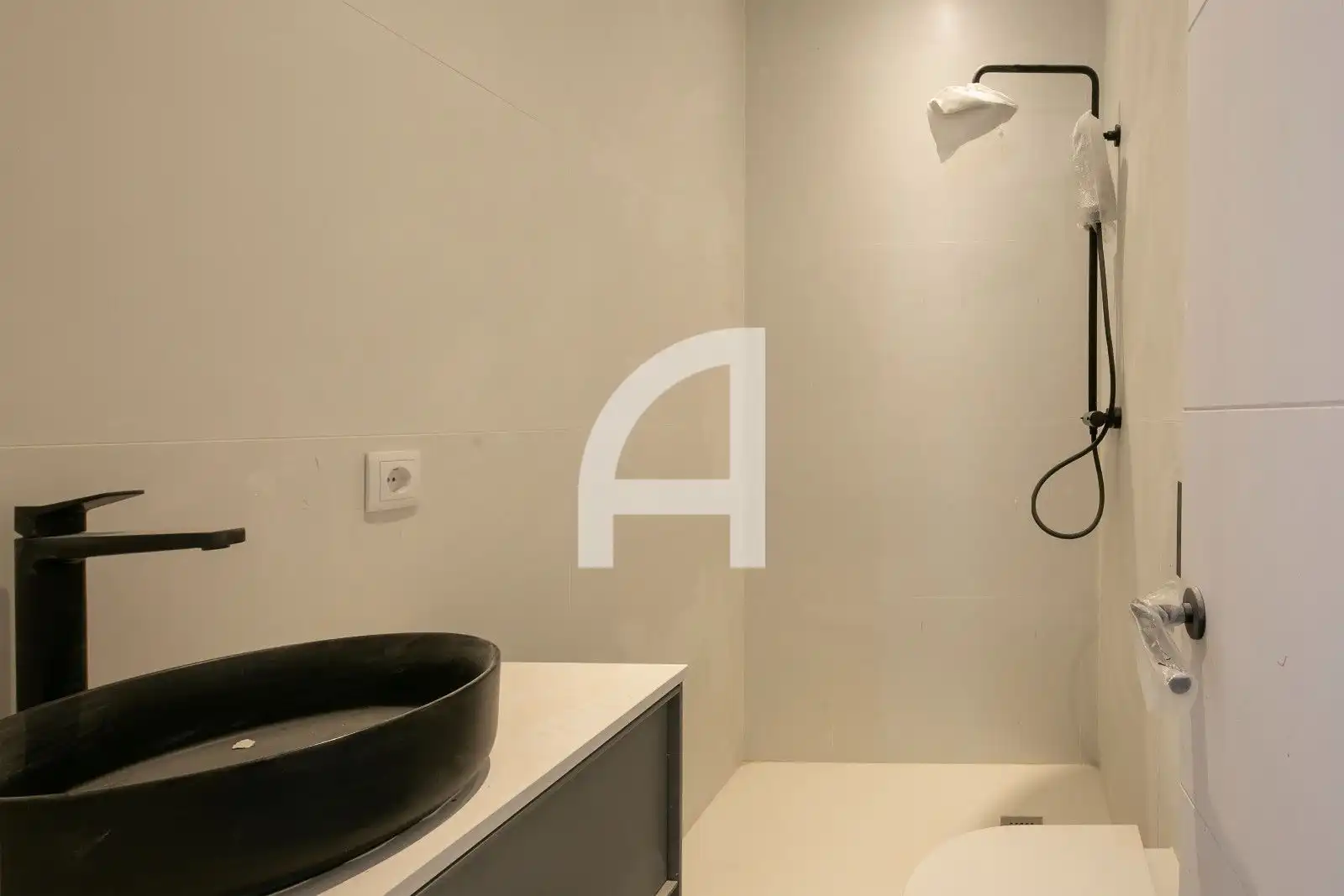 Baño de Dúplex en venta en Barcelona con Aire acondicionado, Calefacción y Parquet