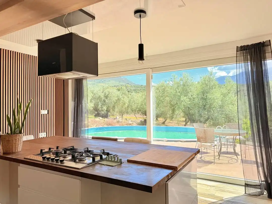 Cocina de Casa o chalet en venta en Periana con Jardín privado, Terraza y Piscina