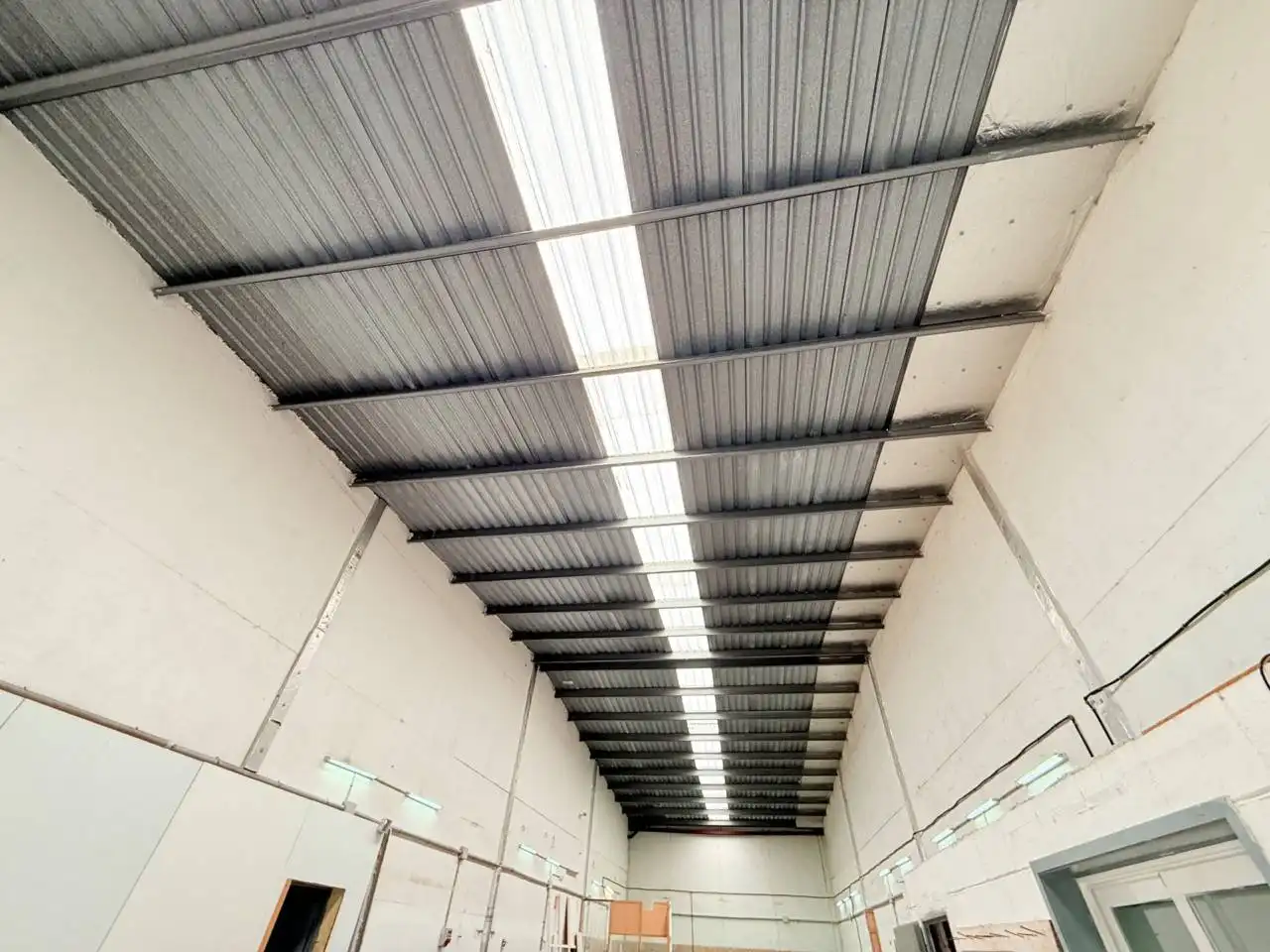 Nave industrial de alquiler en Riells i Viabrea