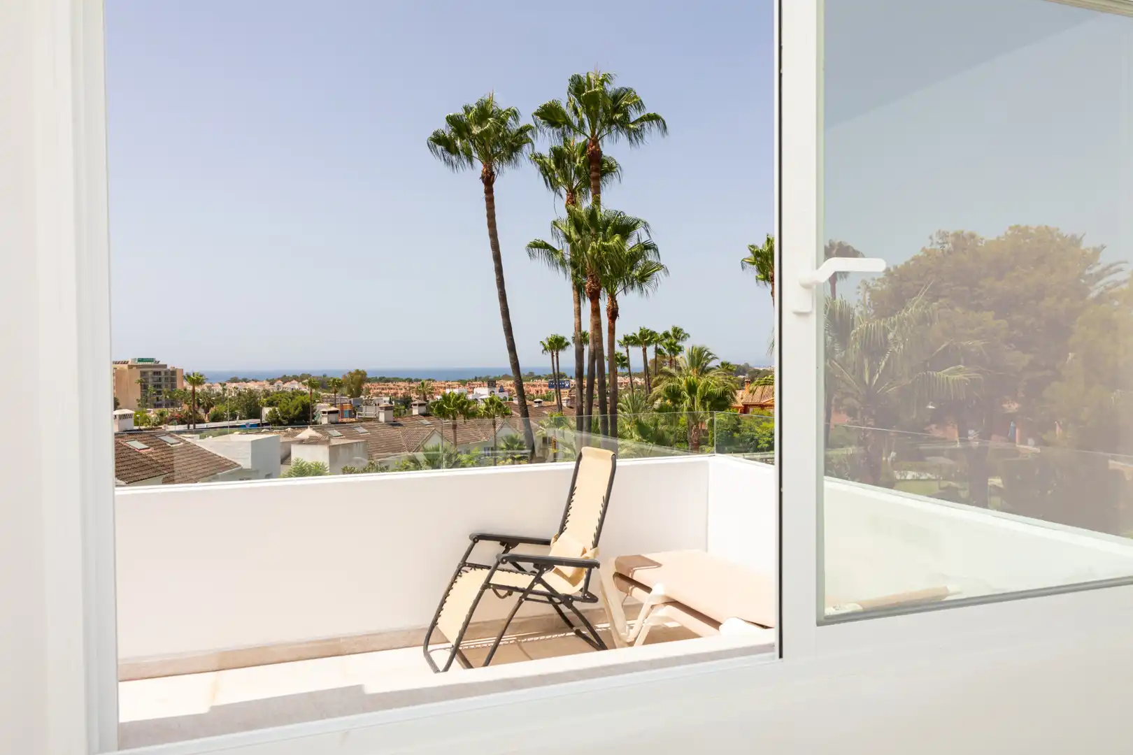 Terrace of Detached homes for rent in Estepona  with Air Conditioner, Private garden and Terrace