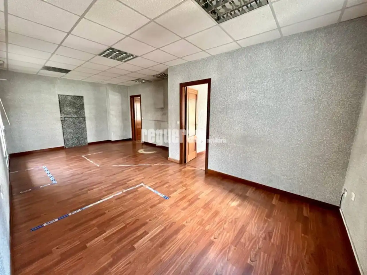 Oficina en venda en Avilés