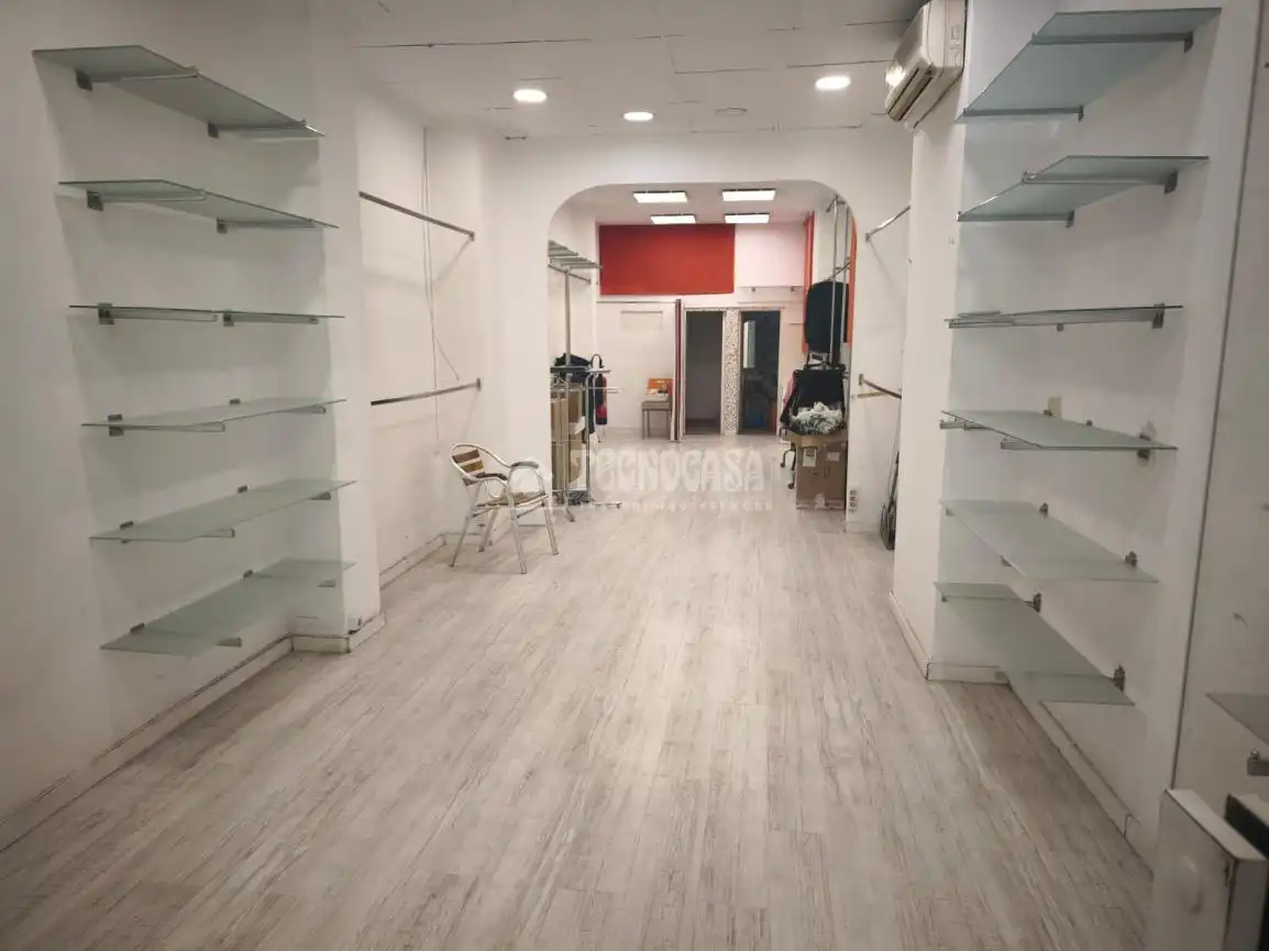 Geschaftsraum zur Miete in Valencia