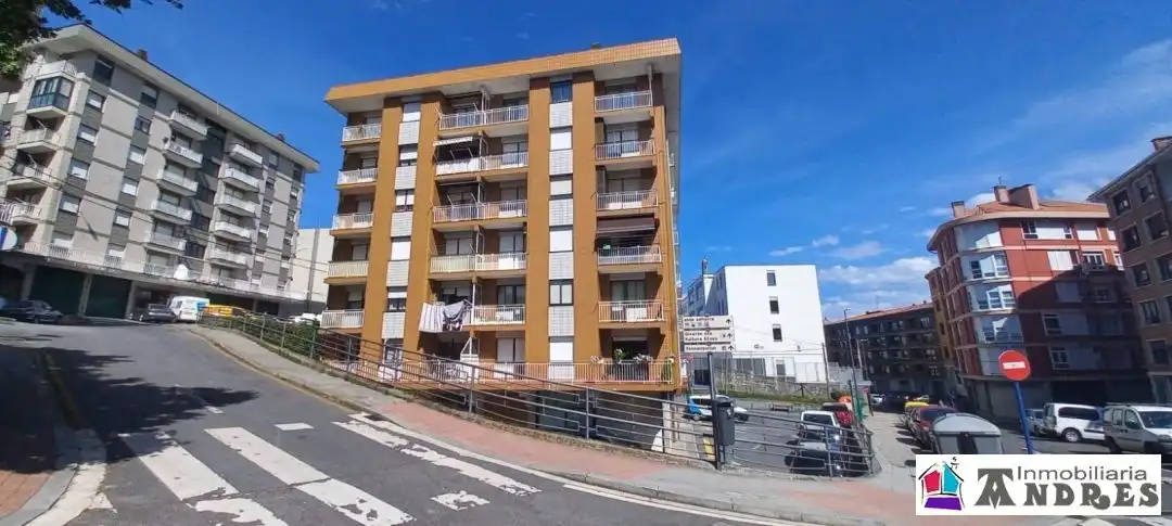 Piso con terraza en venta en Bermeo