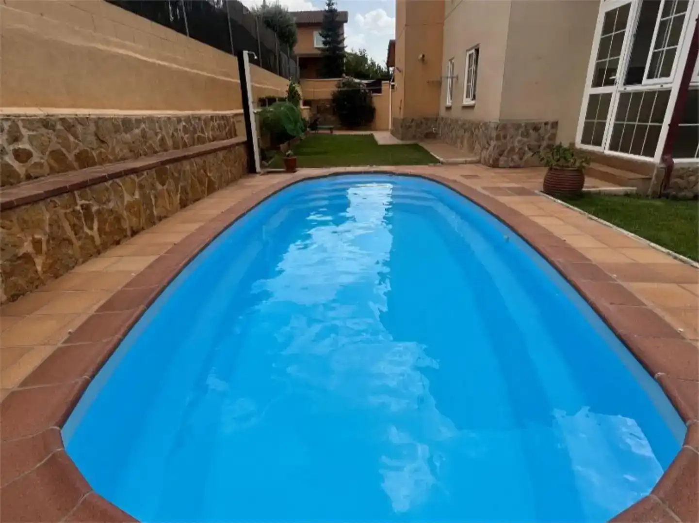 Piscina de Pis en venda en Hontanares de Eresma amb Jardí privat, Traster i Piscina