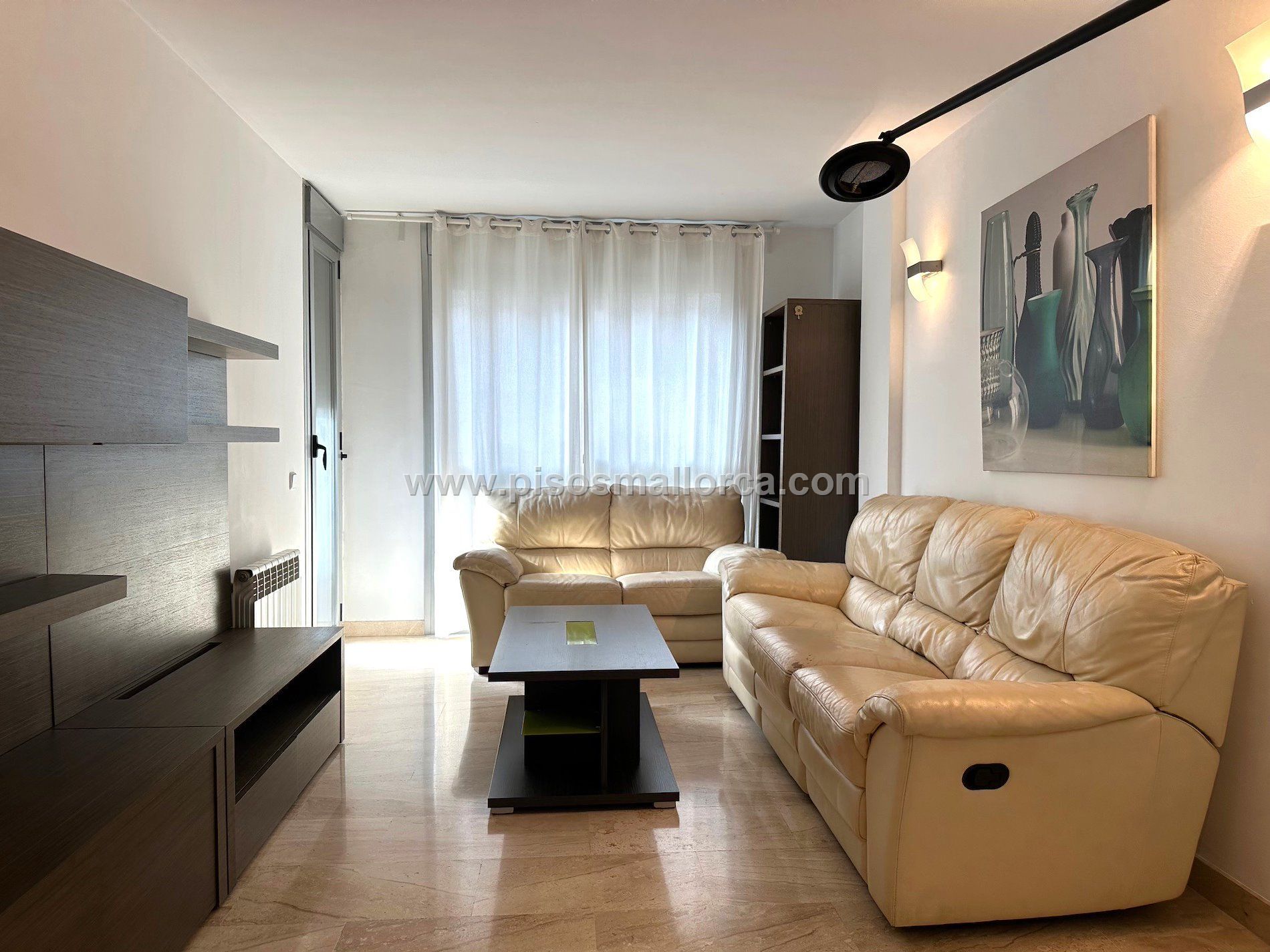 Sala de estar de Piso de alquiler en  Palma de Mallorca con Aire acondicionado, Calefacción y Amueblado