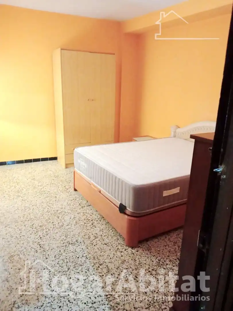 Habitación de Piso en venta en Alzira con Balcón