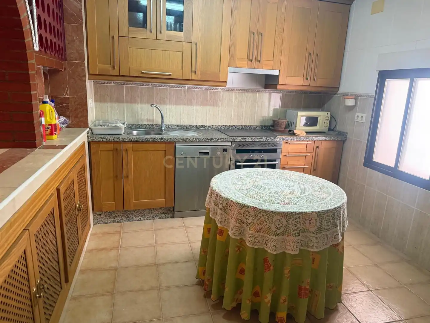 Cuina de Casa adosada en venda en Otívar amb Traster i Rentadora