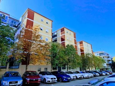 Pis amb ascensor en venda a Ciudad Lineal