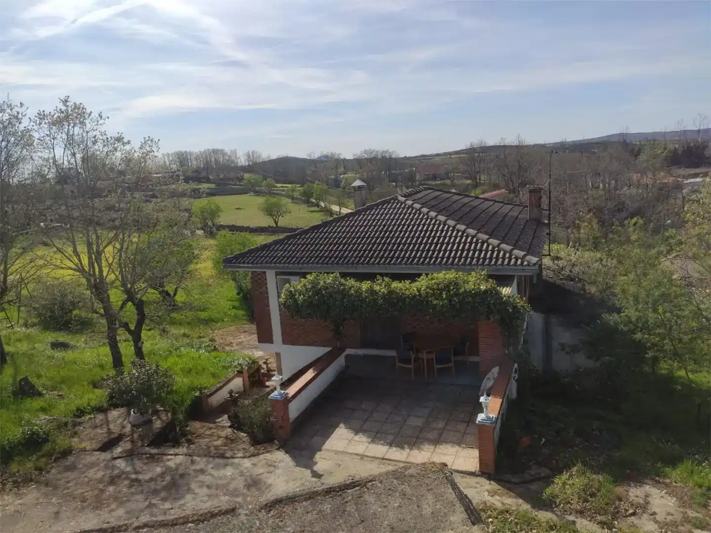 Terrassa de Finca rústica en venda en Aldeadávila de la Ribera amb Jardí privat, Traster i Moblat