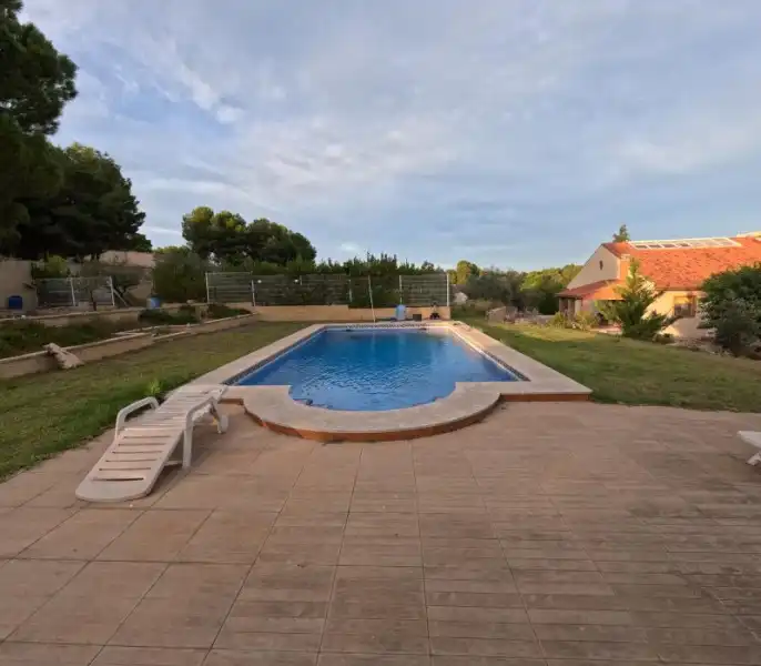 Piscina de Casa o xalet en venda en Ontinyent amb Aire condicionat, Traster i Forn