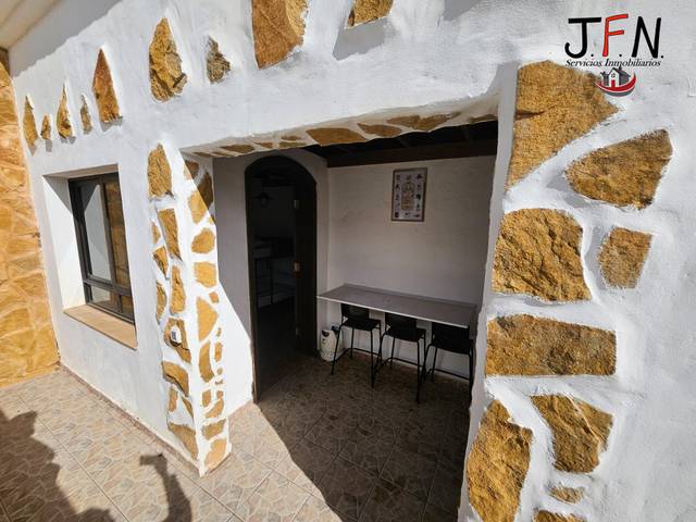 Casa-chalet en Alquiler en  TETIR en Tefía - Tetir