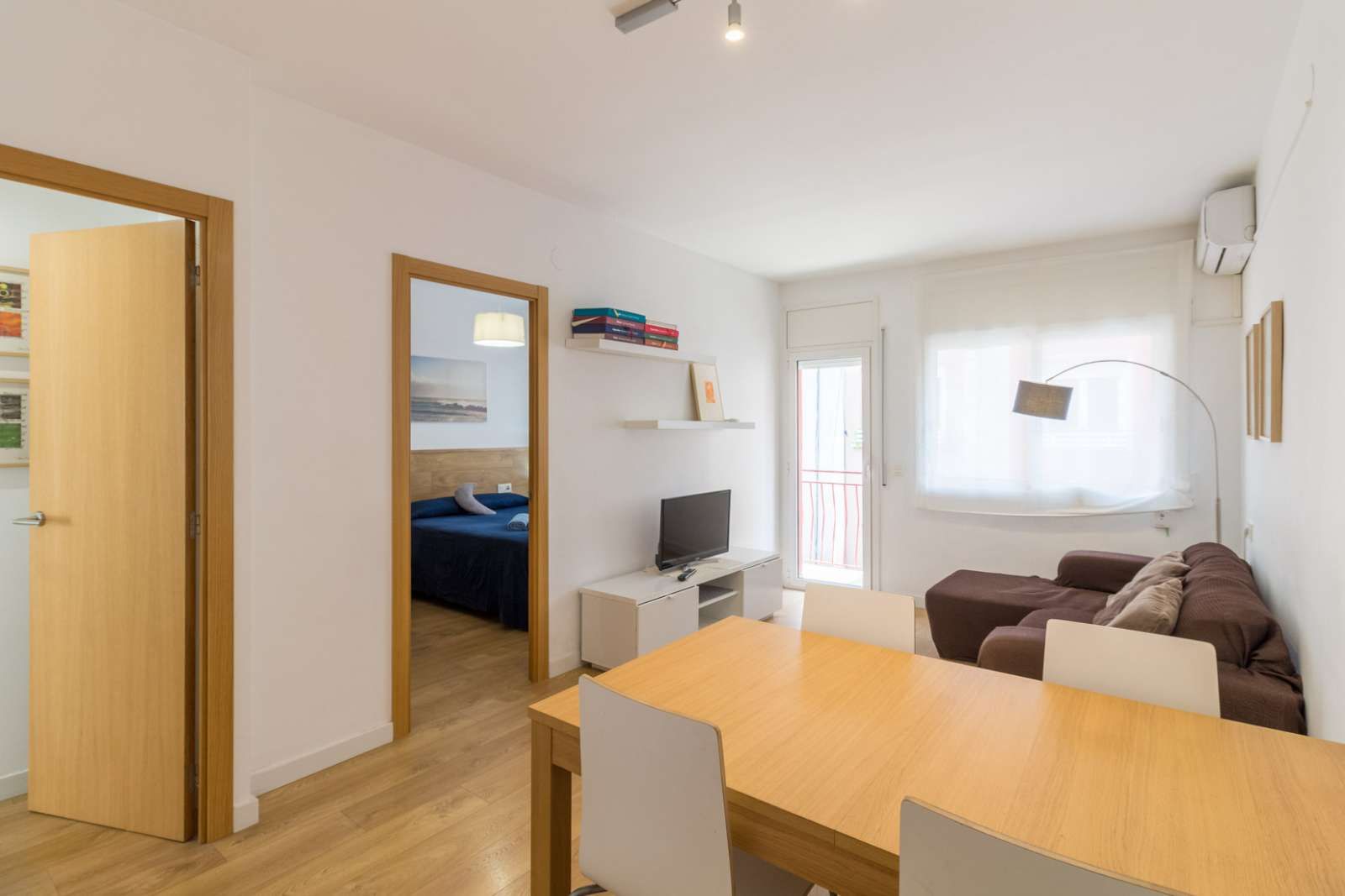 Apartment to share in La Salut