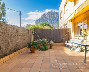Exterior view of Single-family semi-detached for sale in Sant Cugat del Vallès  with Air Conditioner, Heating and Terrace