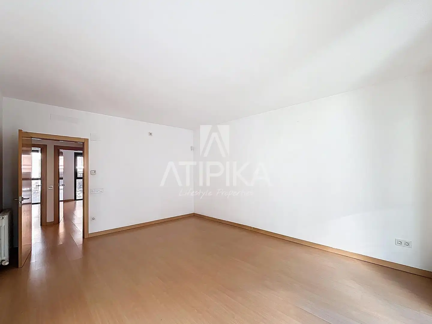 Bedroom of Flat for sale in L'Hospitalet de Llobregat  with Heating, Parquet flooring and Terrace