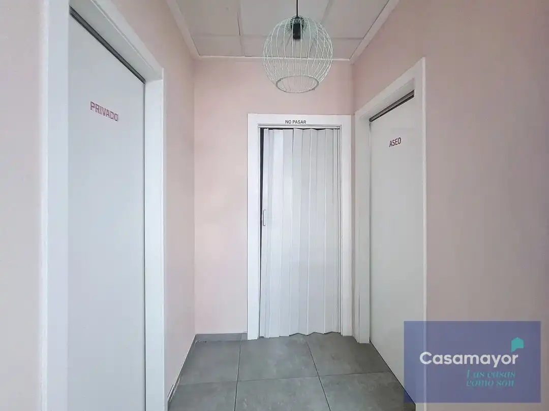 Local comercial en venda a Carrer Calderón de la Barca, imagen 3
