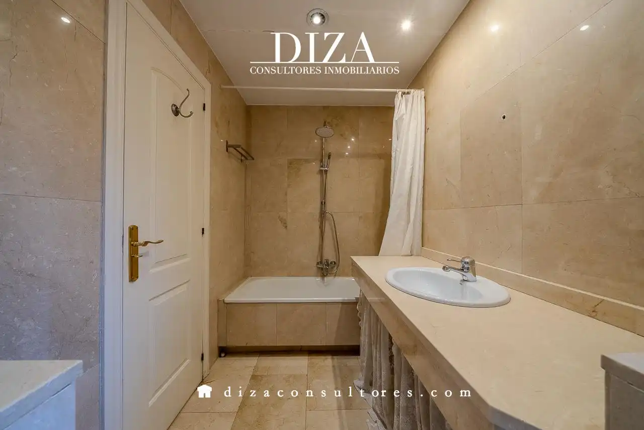 Casa con piscina en alquiler en De La Victoria, imagen 32