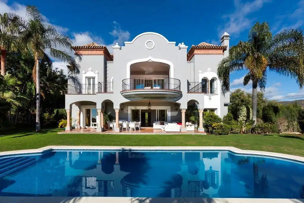 Vista exterior de Casa o chalet en venta en Benahavís con Aire acondicionado, Calefacción y Terraza